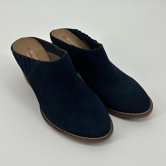 Women’s Blondo Norwich Navy Waterproof Suede Leather Clogs Mules Size 8.5 M EUC - Picture 1 of 8
